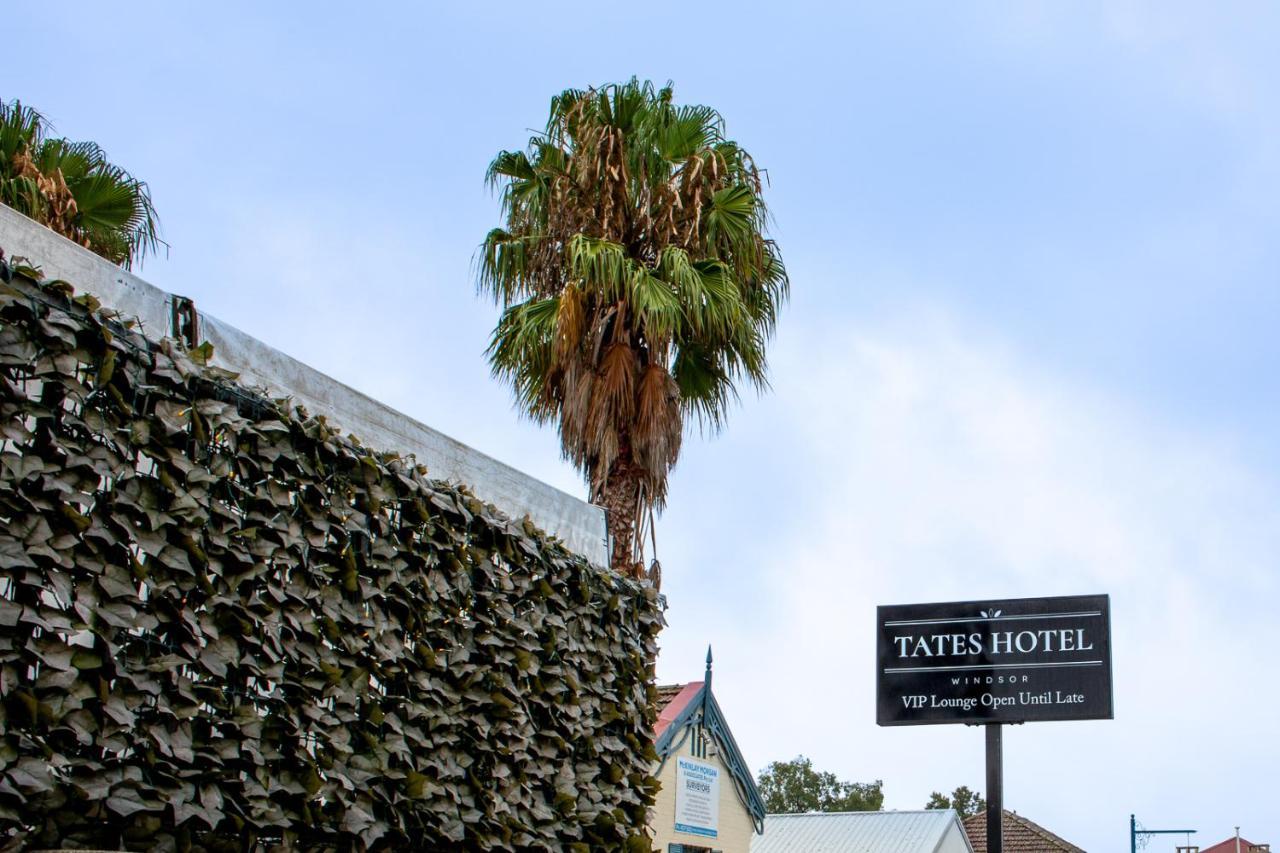 Tates Hotel ウィンザー エクステリア 写真